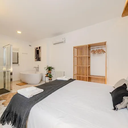 Ohliving Clavijo Seville